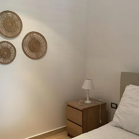 Magis أوستوني